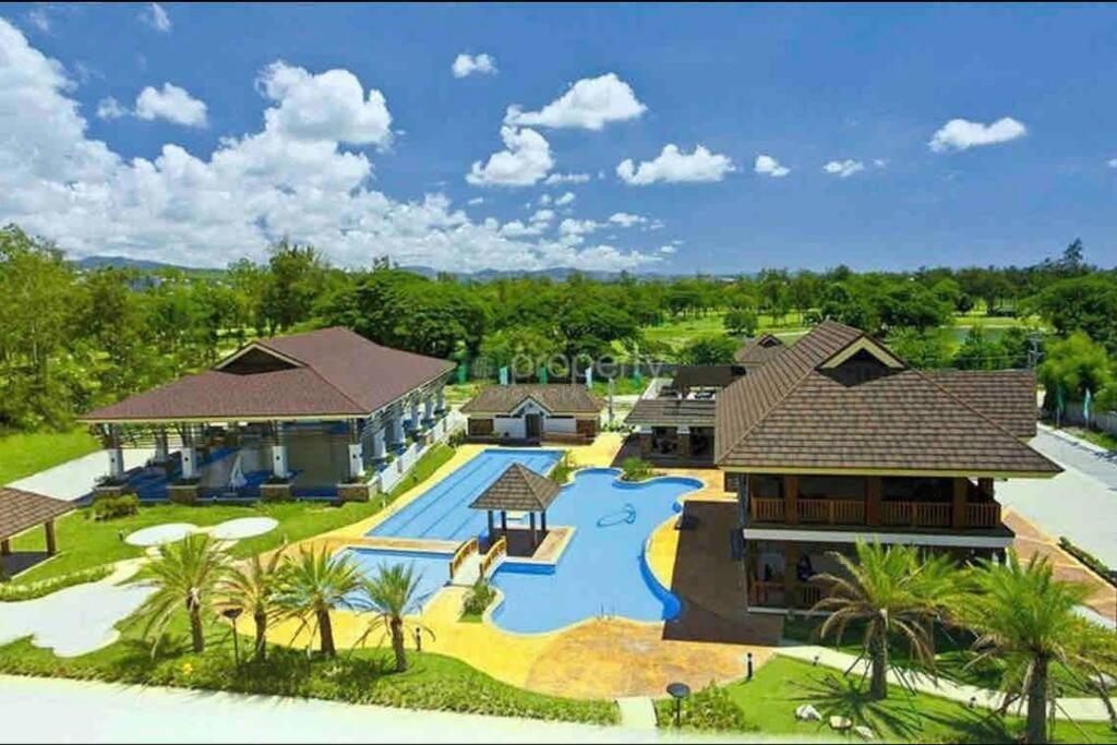 Dreamy 2Br Condo, With A Golf Course View Cebu Eksteriør billede